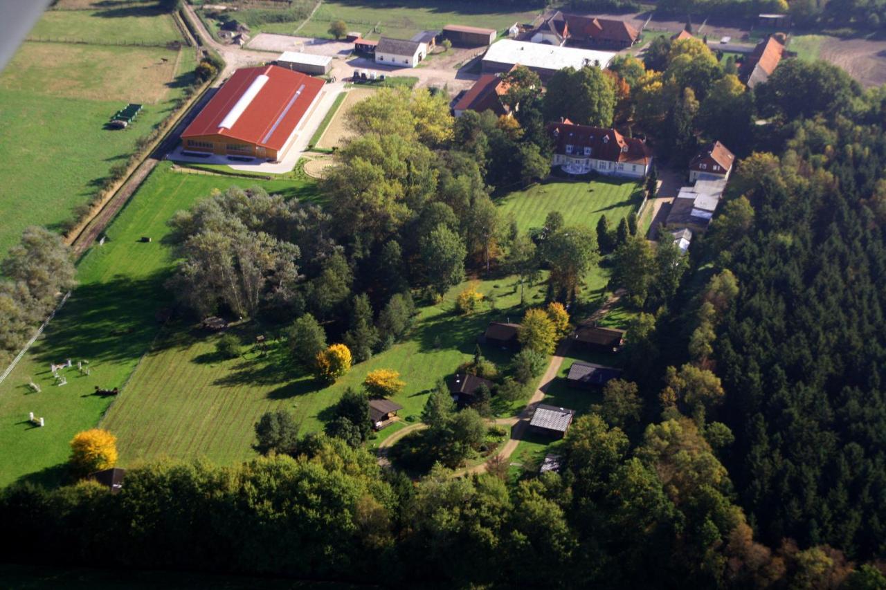 Heidegut Eschede Reitsportanlage Und Feriendorf Kültér fotó